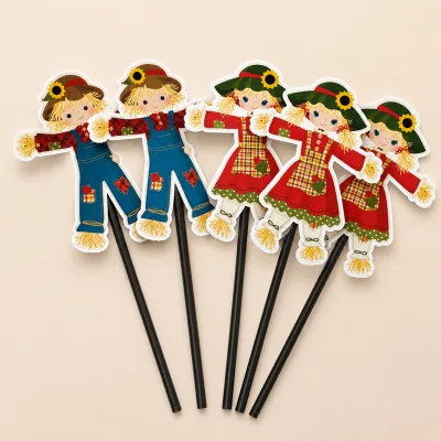 Kit com 6 espantalhos decorativos de tema junino, para parede e mesa de arraial.